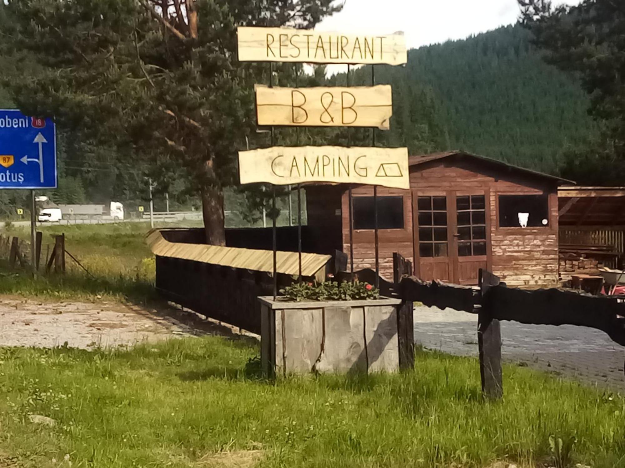 La Malu' Bistritei - Casutele Valea Stanii Hotel Luaran gambar